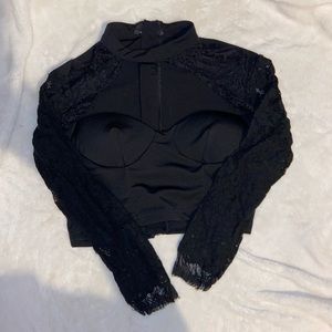 Black lacey shirt🤷🏻‍♀️